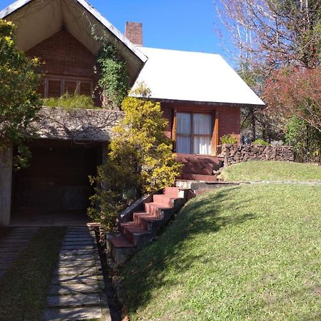 La Casona Del Lago Balneario Ipora Bagian luar foto